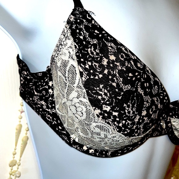 Buttery soft designer bra 32B - Picture 4 of 9